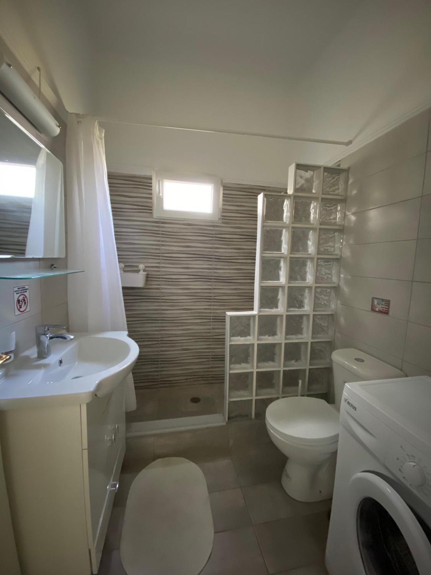 Mpanos Sea Apartment 1 Loutrá Oraías Elénis Eksteriør bilde